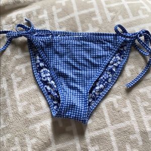 Reversible swim bottoms